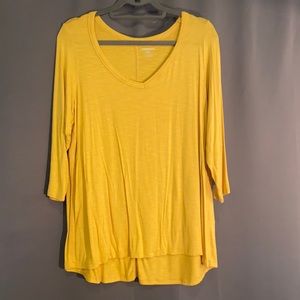 1x yellow 3/4 length sleeve jersey